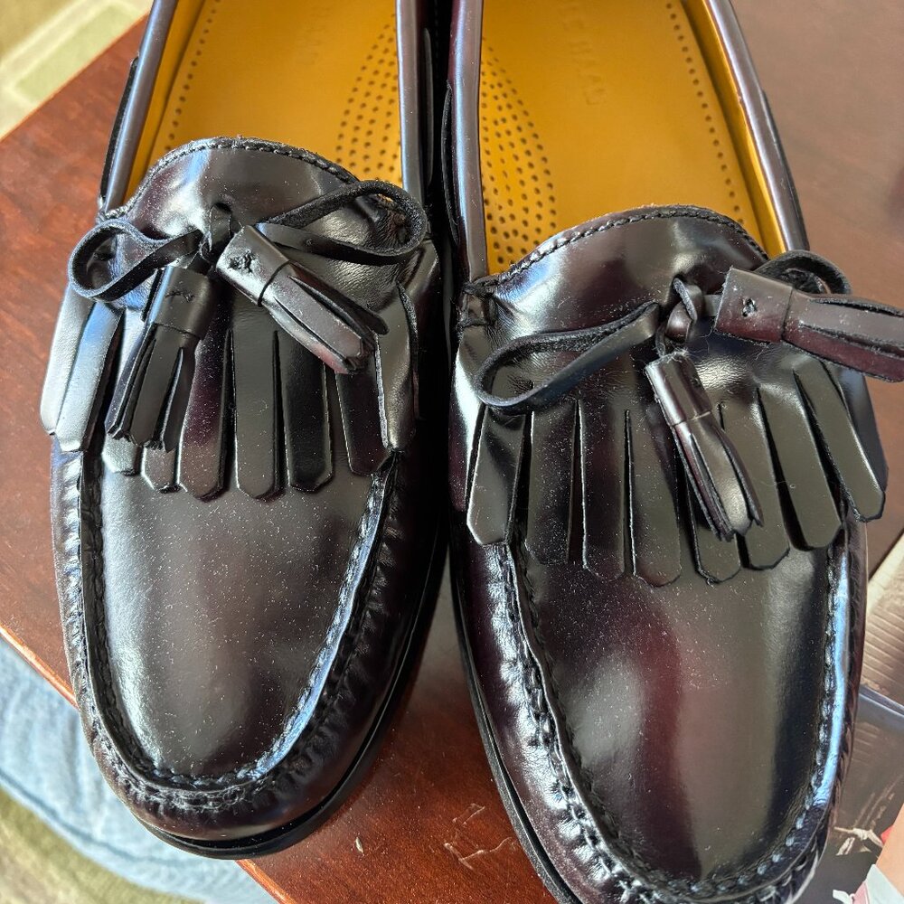 Cole Haan - Pinch Shawl Bow II Size 10D